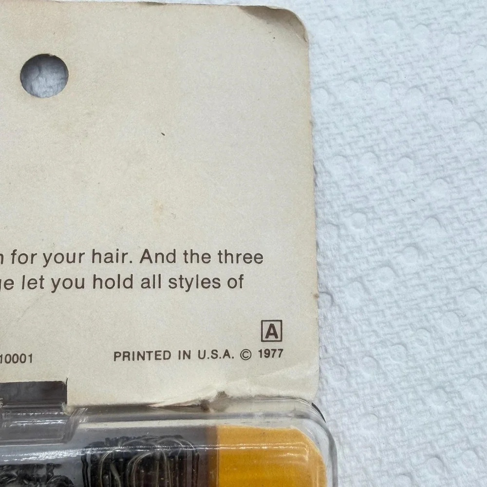 1975 GOODY 4 Stay Tight Acetate Mini Combs #550 NOS 2